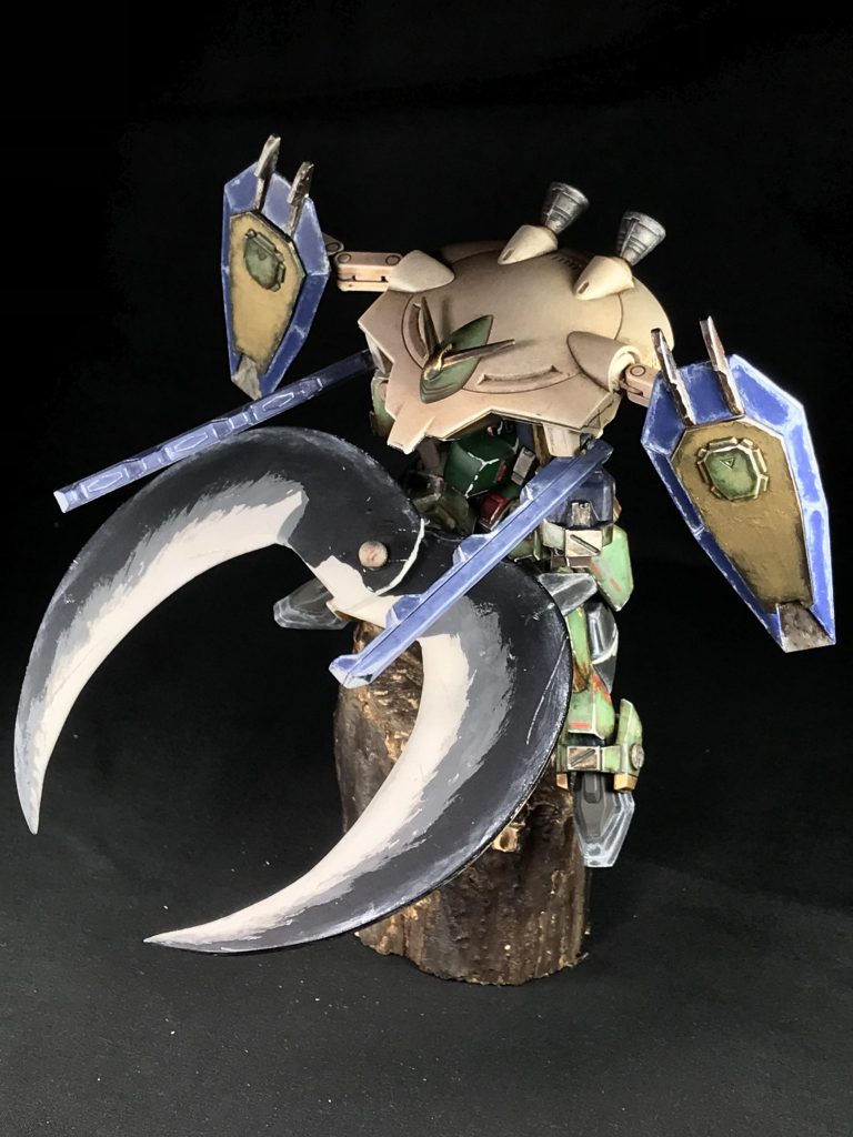 強襲形態本体はほぼそのままなので強襲形態になれます。風袋を裏返し二つの鎌を連結して巨大なハサミになります。敵を物理攻撃で真っ二つにします。物理攻撃武器が大好きです。