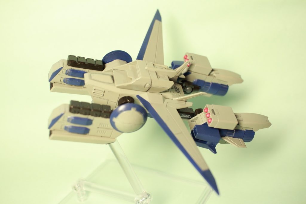 支援機 ペガサスブースター1/2400のホワイトベースを使用。ジョイントパーツやジャンクパーツで変形・強化させました。