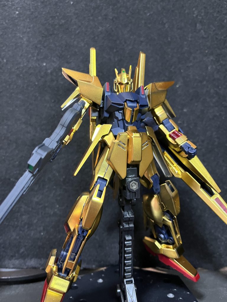 仕上げは半光沢で金属感が出たと思います