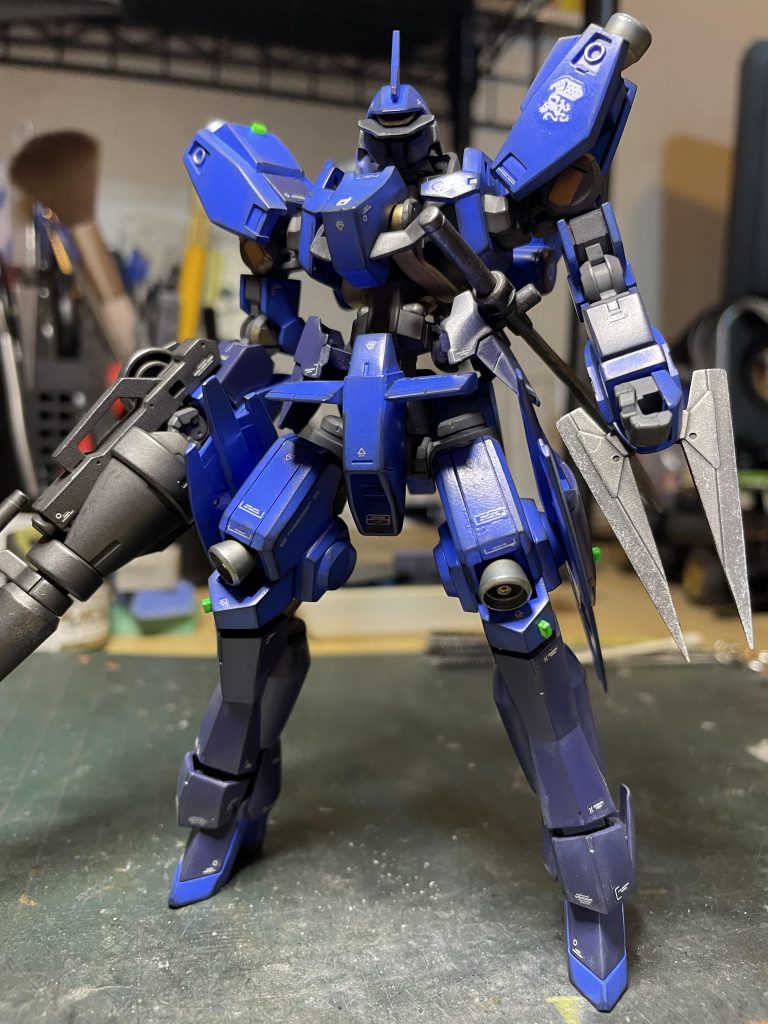 各デカール、ウェザリングマスタースス、スノーを使用してエッジにウェザリング。武器はシルバーを使ってドライブラシをかけました。 