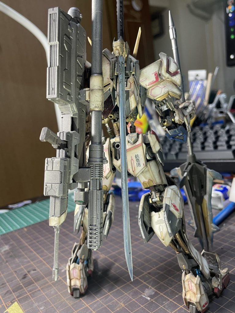 MG ガンダム・バルバトス–4枚目/制作者：モカまろ