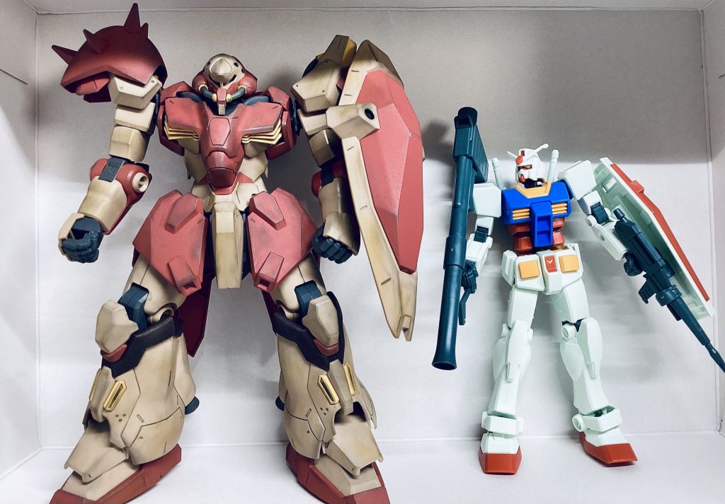EGガンダムと。でかい。