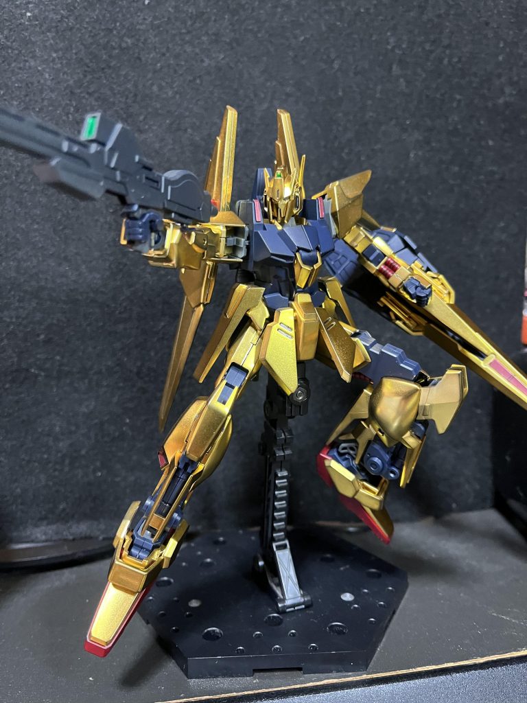 ビームライフルのみジャーマングレーでスプレー塗装してます