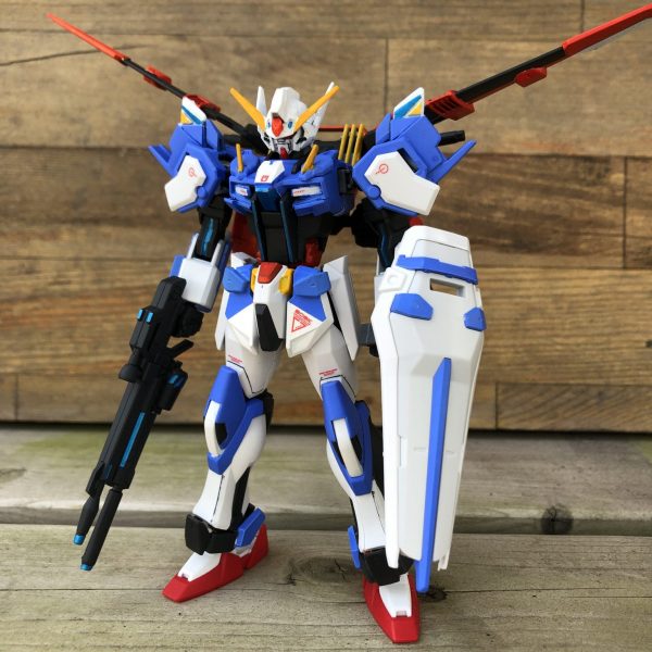 メタルガルルストライクガンダム