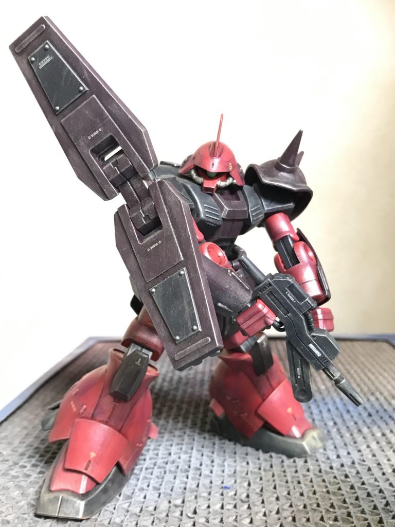 結構古いキットなのにフォアグリップも楽に出来ますね!