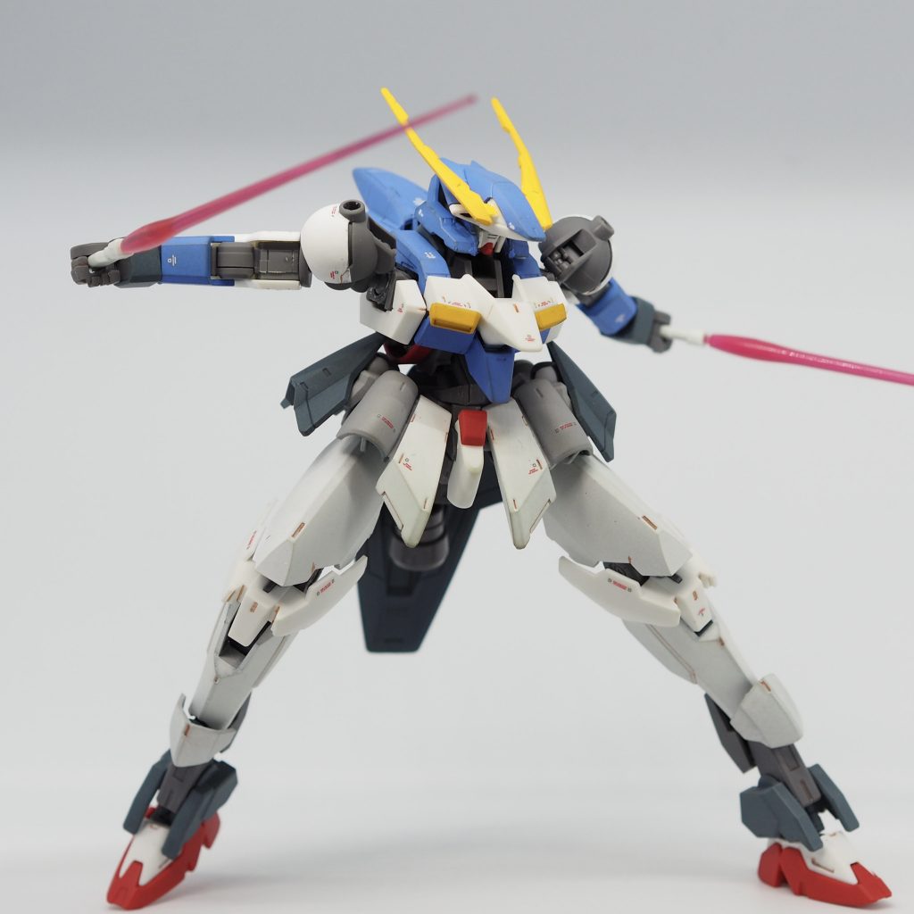 【ガンダムジュリス】ガンダムジュリアの素体となるガンダムジュリス武器は腰にマンウントしているビームサーベル