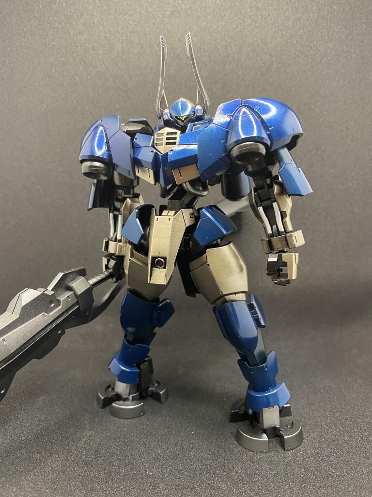 武器がデカすぎてブースに入りきりません。鉄血シリーズは初めて作りましたが、とても作りやすく塗装が楽しかったです。ご覧いただきありがとうございました😊