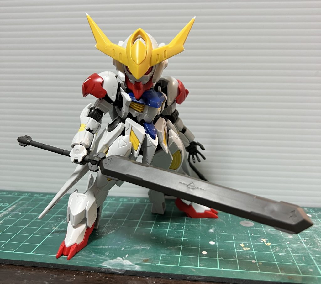 オプションセットの開き手を付けたら雰囲気出たと思います。アンテナのシャープ化も行っています。