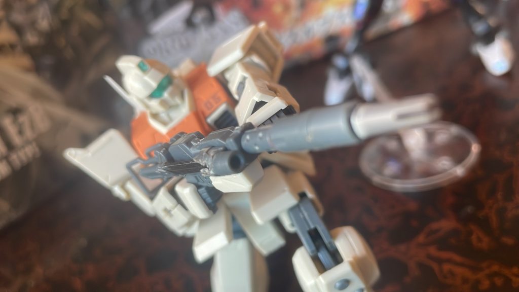 サムネのやつですね。量産型でも問題なく運用できます。先端はビームライフルのやつ。