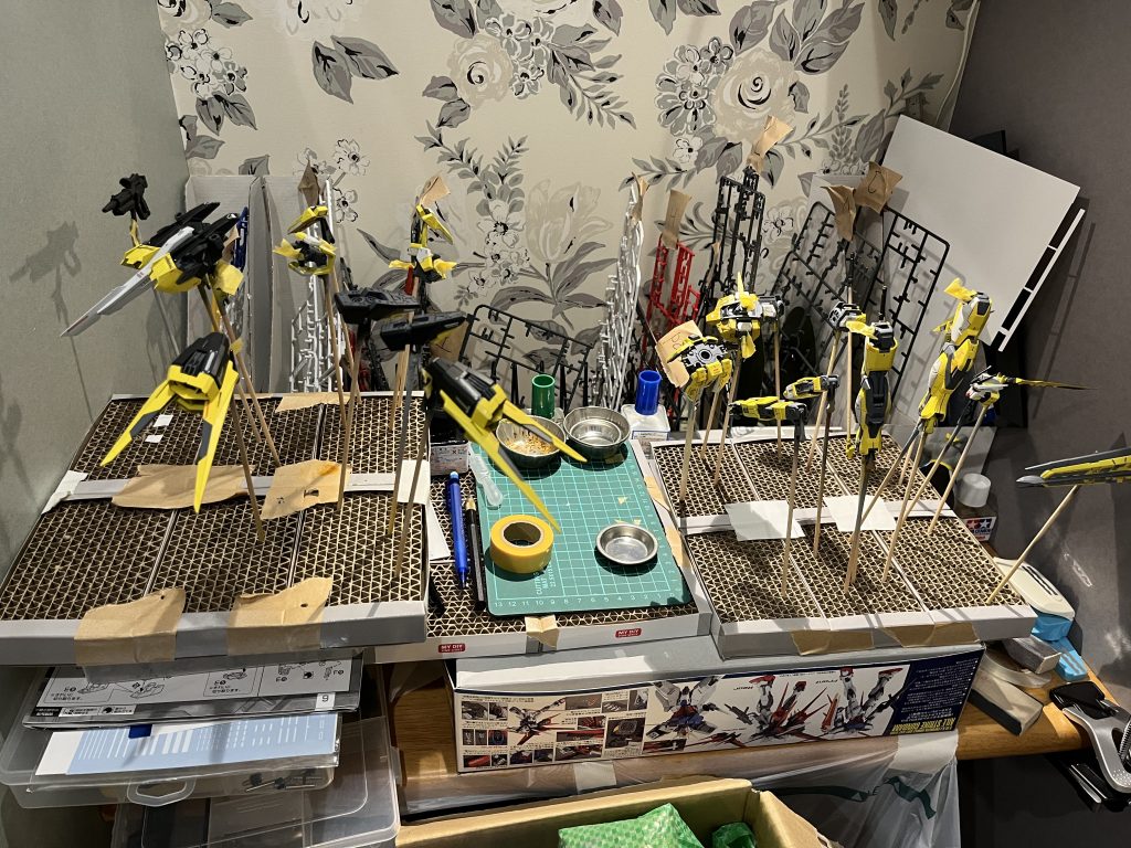 塗装終盤墨入れ、デカール貼りしてトップコートを吹きますだいぶ出来上がりの状態が見えてきました