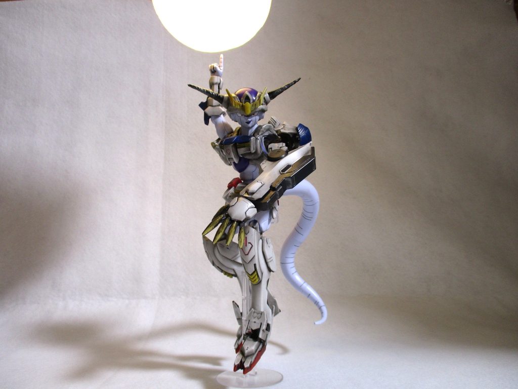 百均の照明でデスボールっぽいものを。