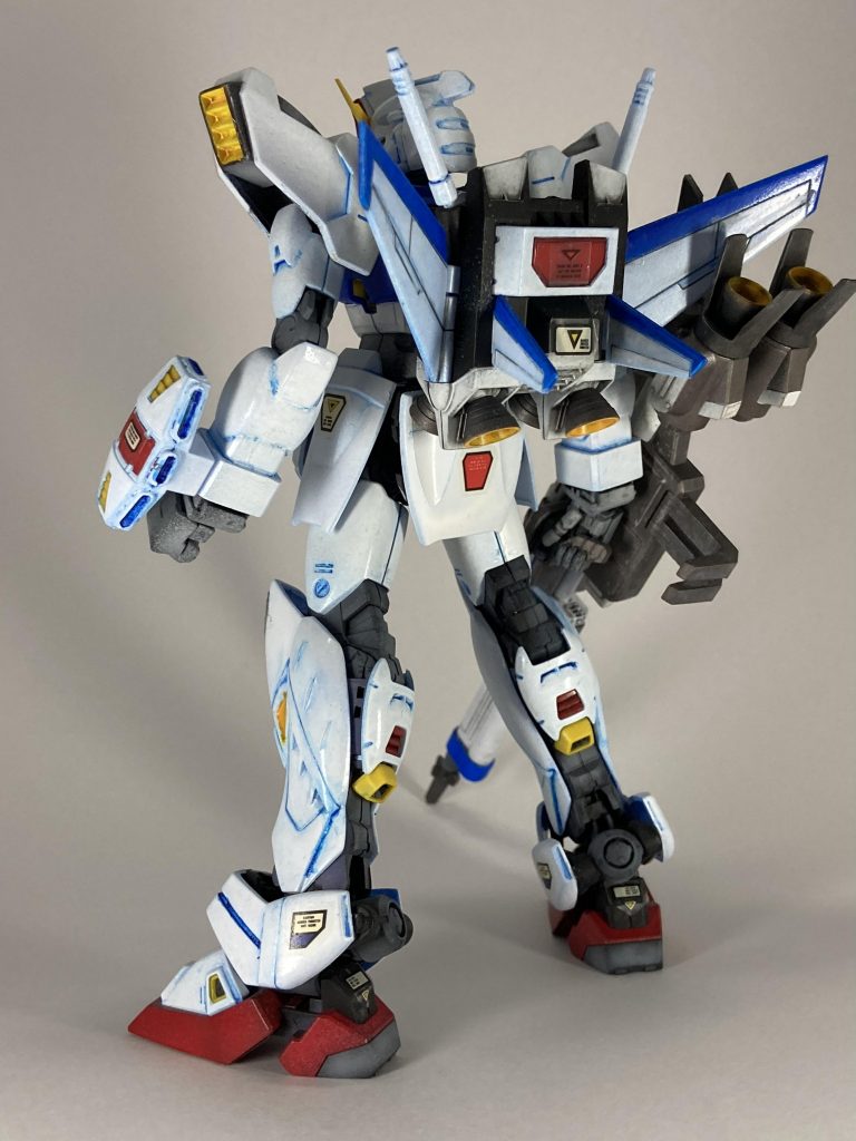 RX-99 ネオガンダム–4枚目/制作者：@jiyu_nitsukuruきあい模型