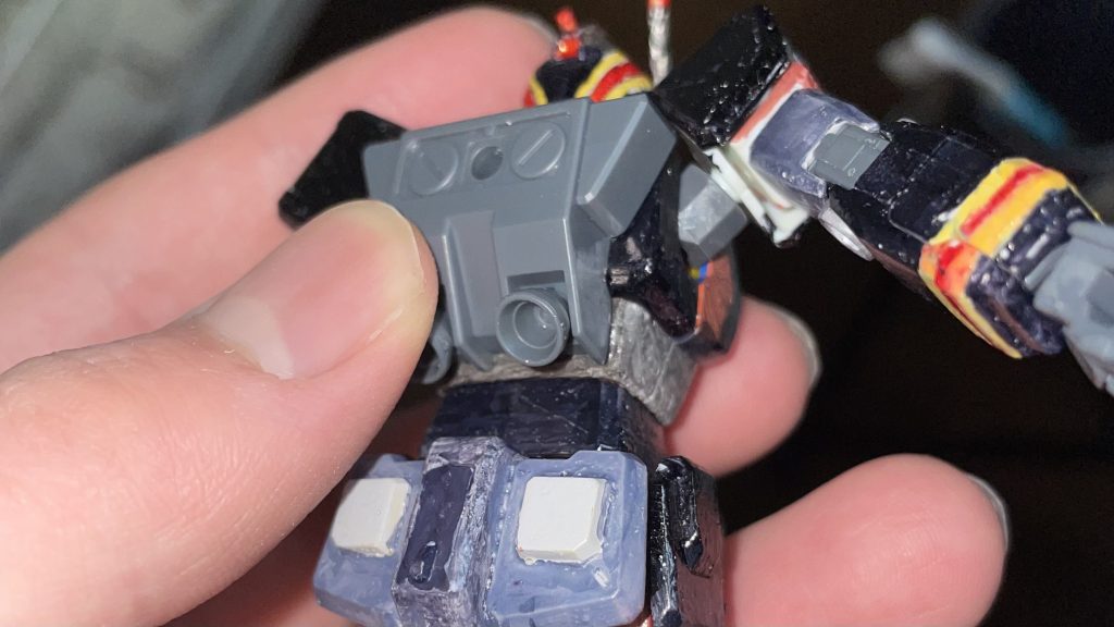 腰をスライドすると