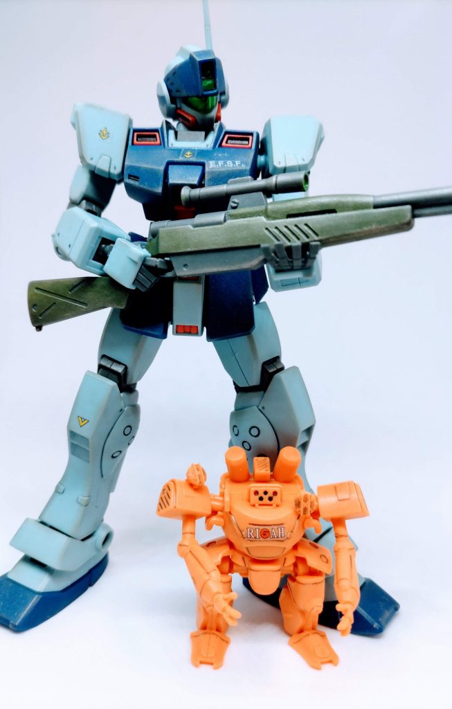 ドラケンはスミ入れだけ。スカーレット隊のデカールはあんまり好きじゃないので省きました。