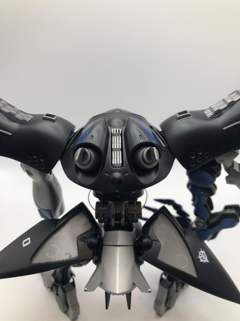 バーニアを逆さに付けて、メカニカル感アップを目指しました。