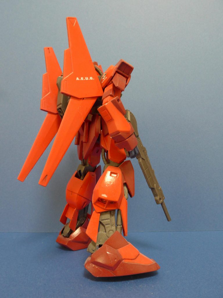 極力、左右同じものは貼らないようにしました（対照に貼れる自信がない）。