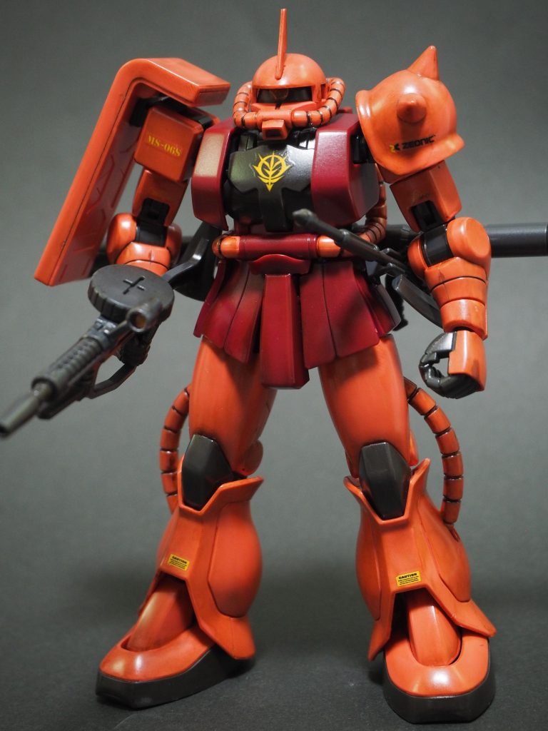 HGUC シャア専用ザクⅡ–3枚目/制作者：桐生人