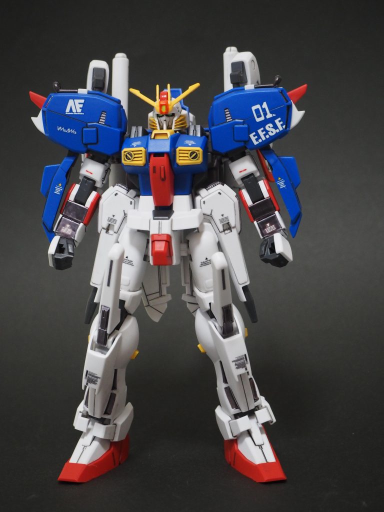 ガンダムマーカーのヘビーガンメタリックがすごく使いやすいですね。隠蔽力高くて助かります(笑)