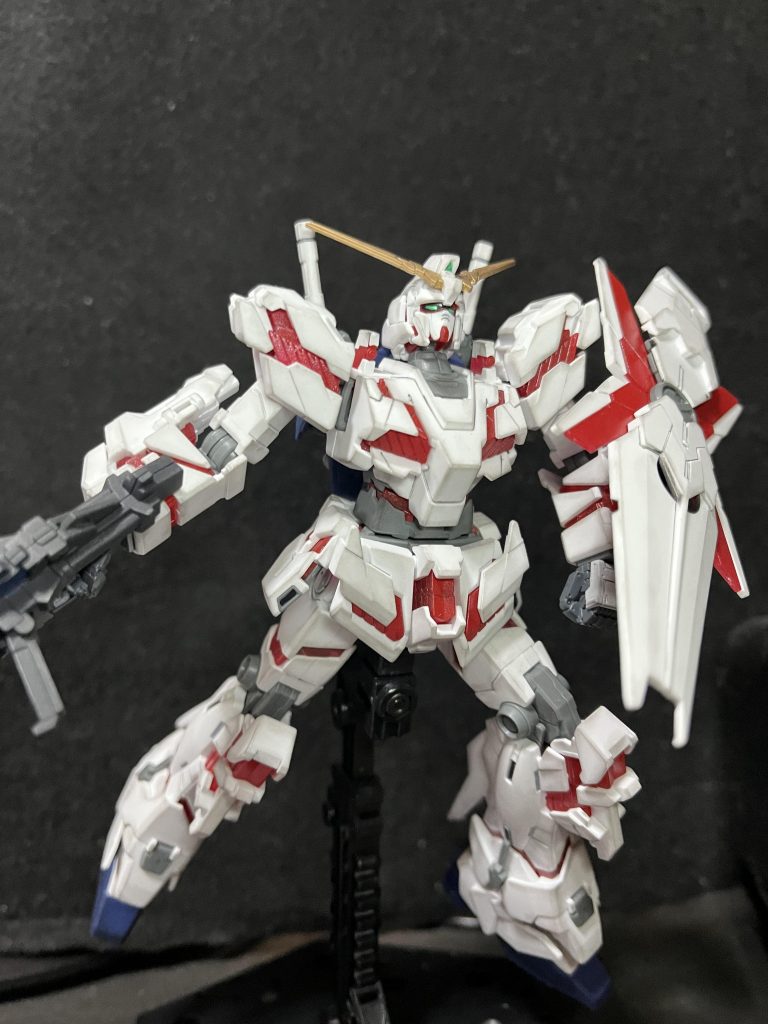 サイコフレームも塗装して好みの赤になったと思います