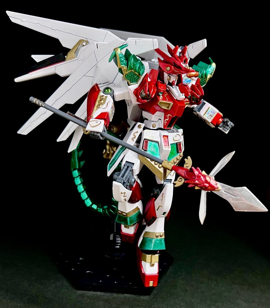 右手に神秘の槍を構えたポーズ!...SDのイラストを参考にしています。