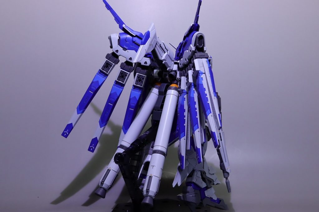 強化型Hi-νガンダム+ハイパー・メガ・バズーカ・ランチャー–4枚目/制作者：Nu11