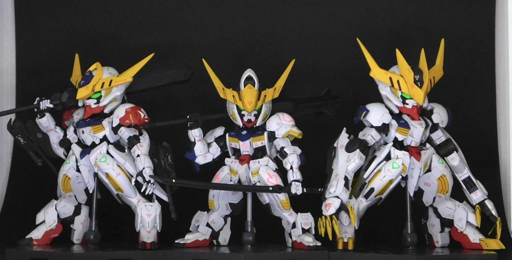 バルバトスバリエーションで並べました。はみでていますがwww