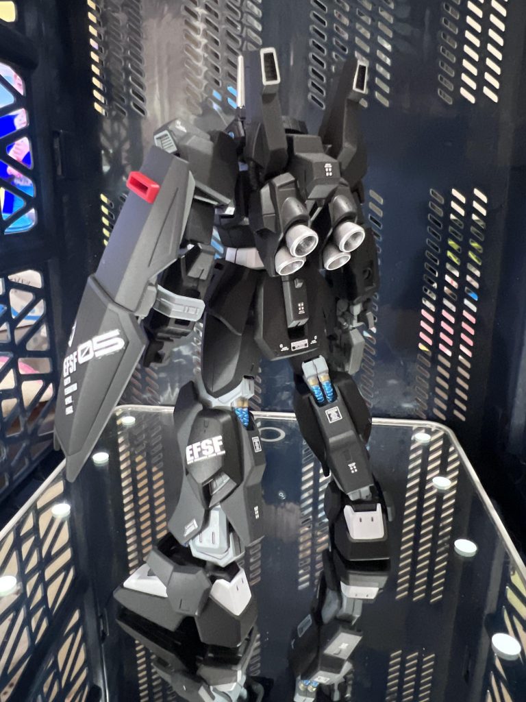 ガンダムMKⅡ ロンドベル治安維持遊撃部隊–5枚目/制作者：真樹京介