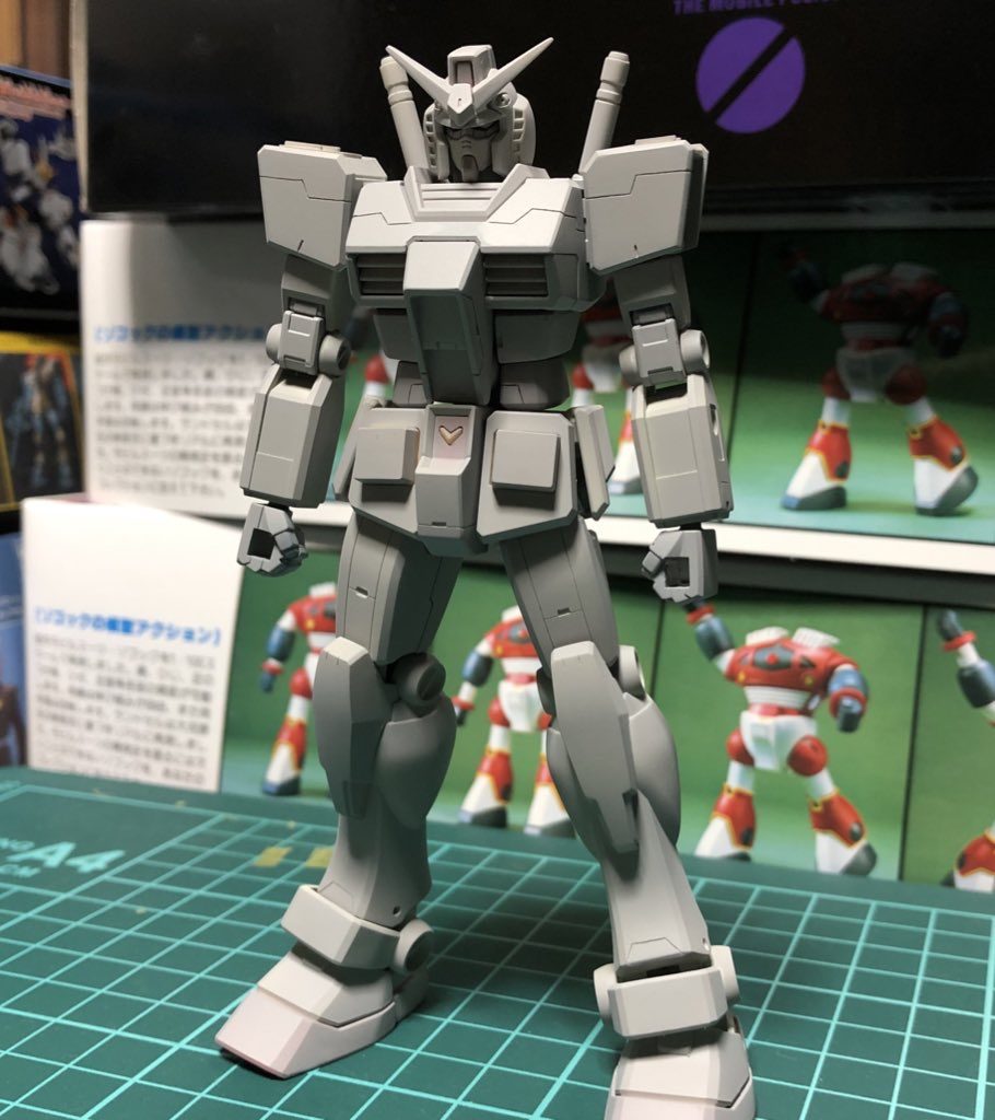 サフで粗がないかチェックしてます。