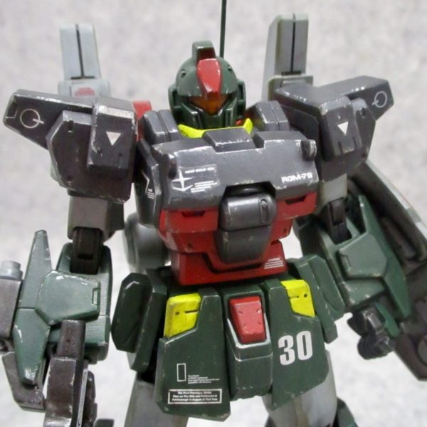 陸戦高機動型ジムカスタム