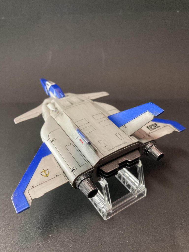 古いからなのか、はたまた雑だからなのか、2箇所折りました…後ろ回りは塗装の関係で後ハメに。