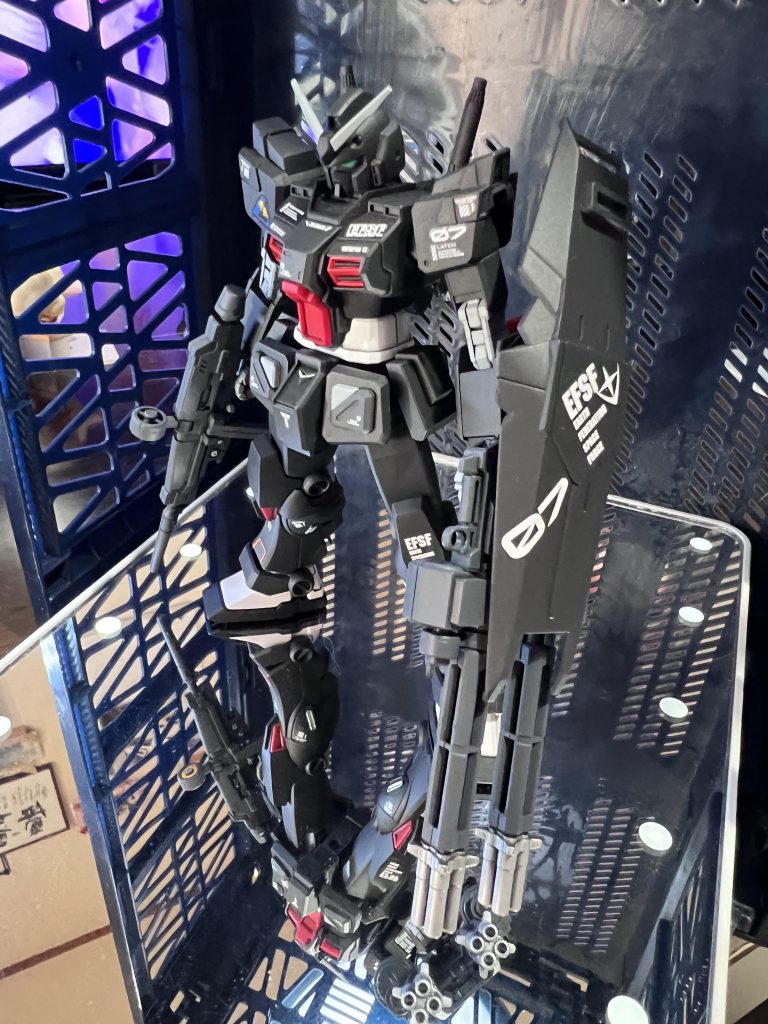 ガンダム５号機typeＥ–3枚目/制作者：真樹京介