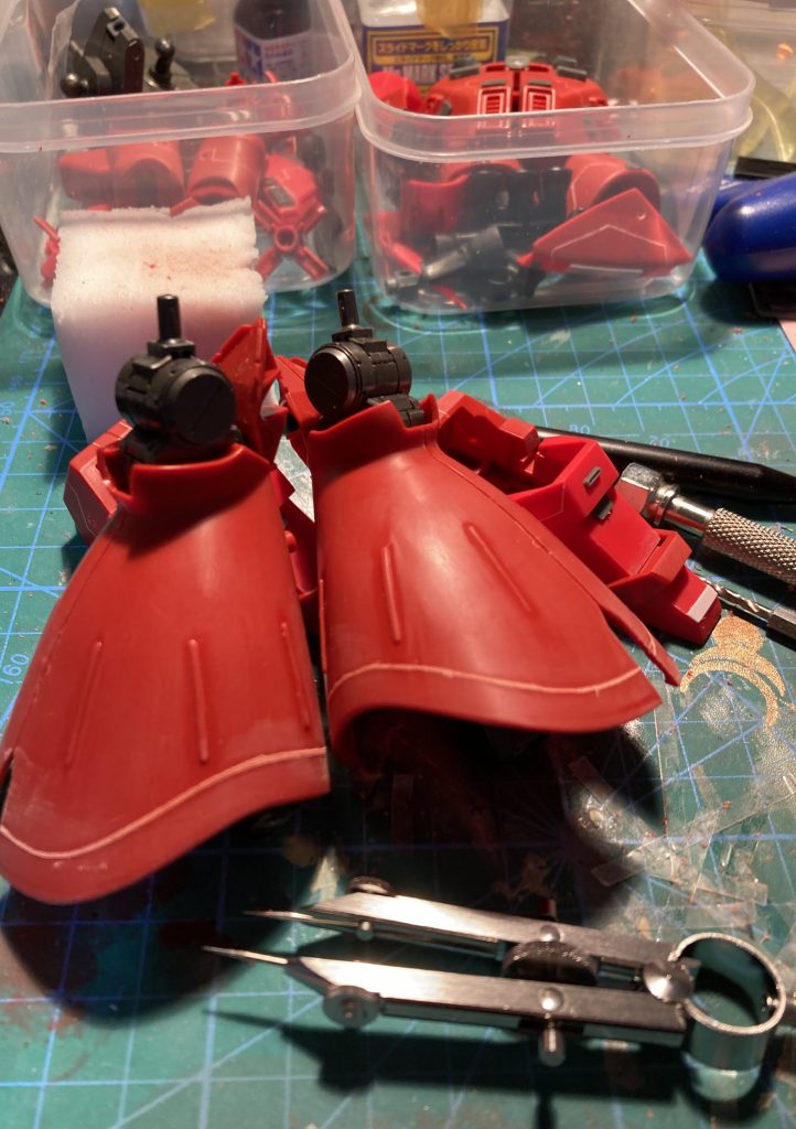 模型屋さんにディバイダーを勧められて早速利用。曲部とかめちゃくちゃ彫りやすくなりました。