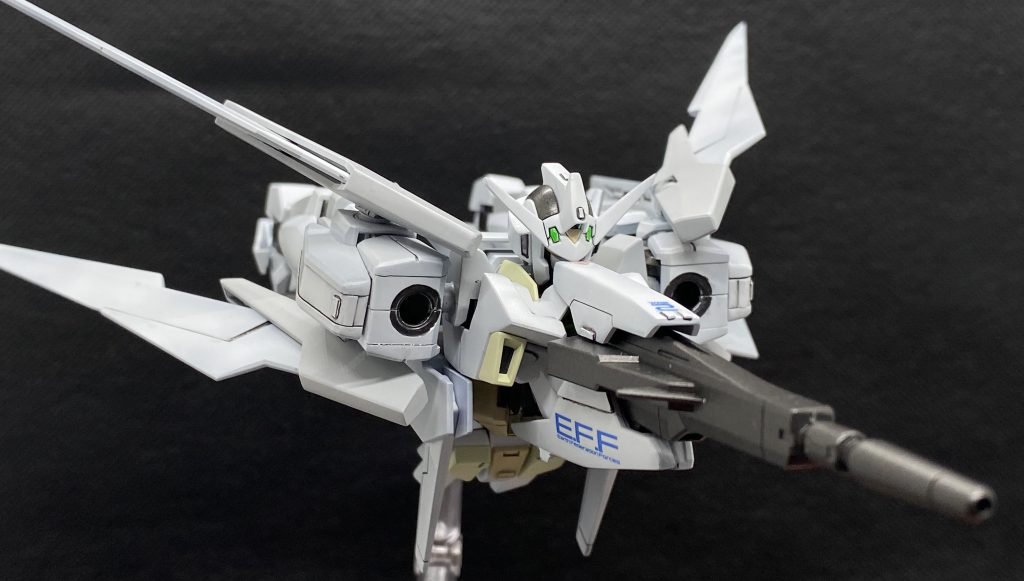 変形。塗装が剥げるからやめなさい？剥げたらウェザリングしてダメージ加えて、破損状態にすればいいんです(*´ー｀*)そしてAGEシステムはAGE−3へと受け継がれた…