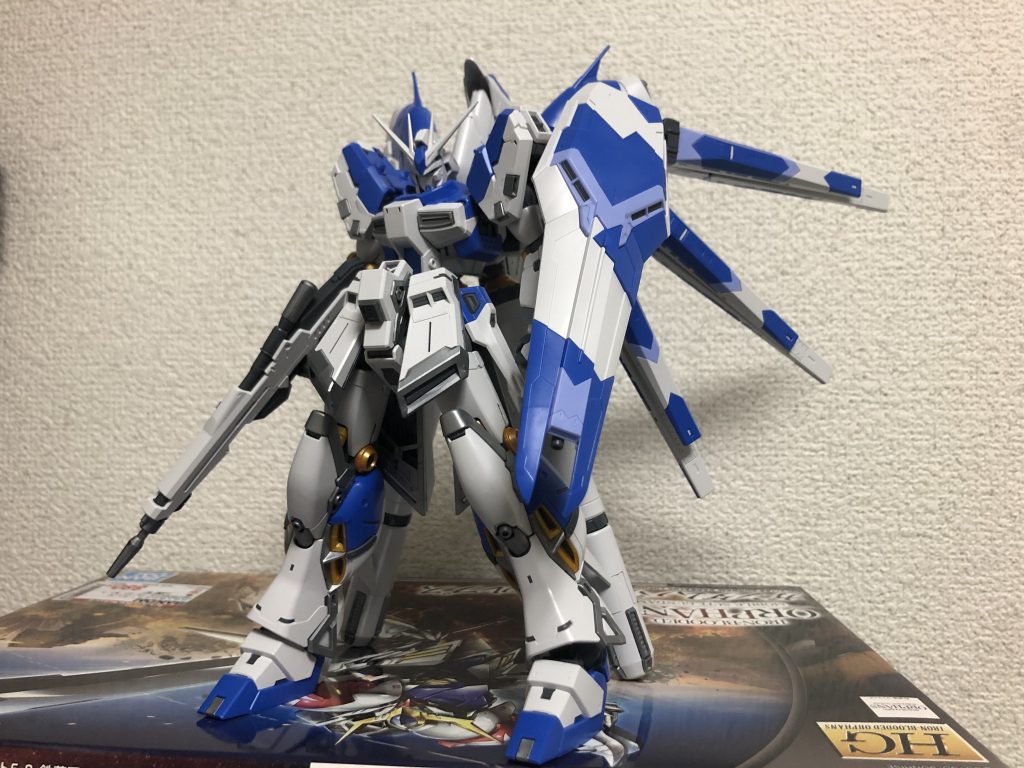 Hi-νガンダム(素組み)–2枚目/制作者：リリカル