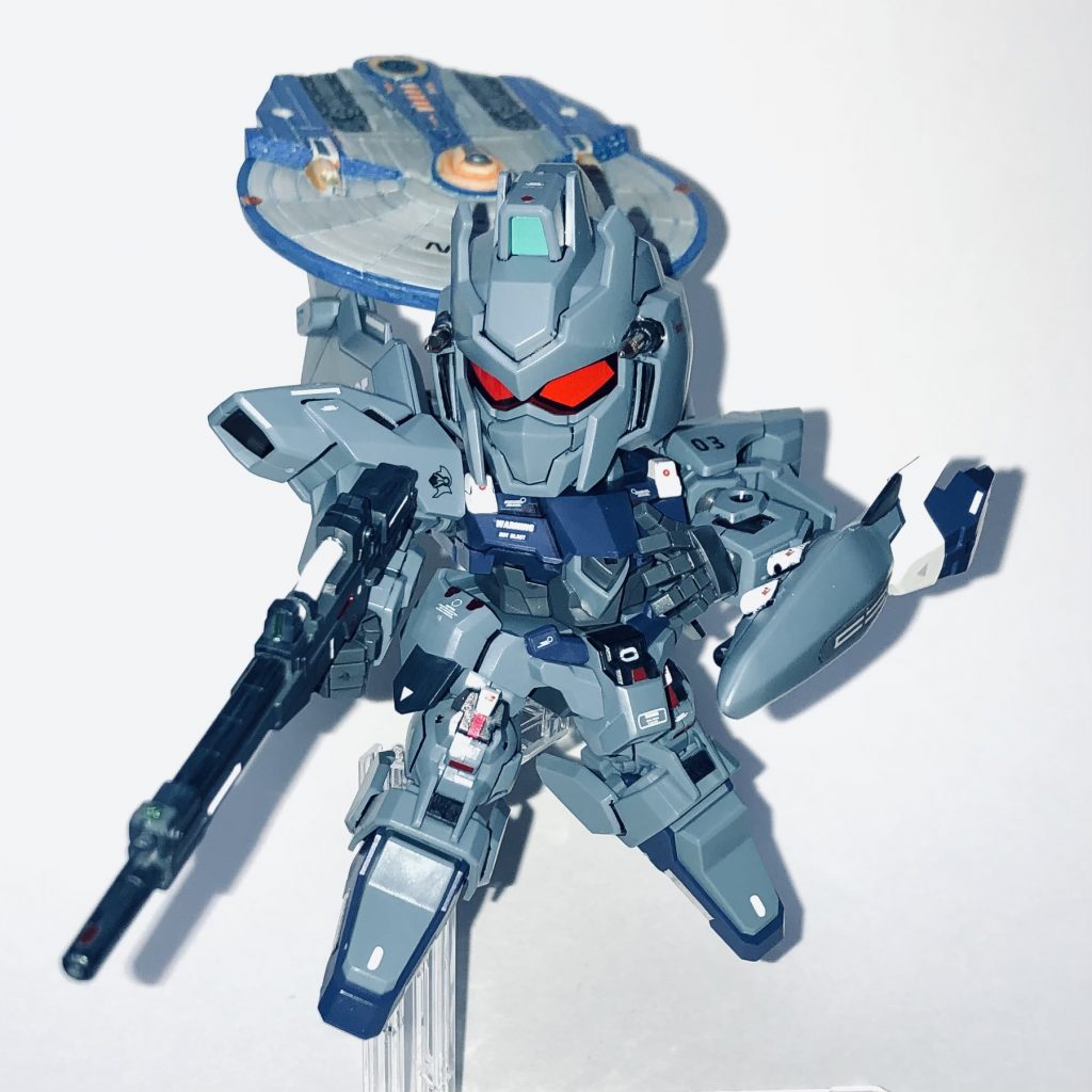 今回丁寧に作ったのでそのままでもよかったのですが、多少寂しくて電子戦仕様に改修😆円盤アンテナ背負ってます（笑）