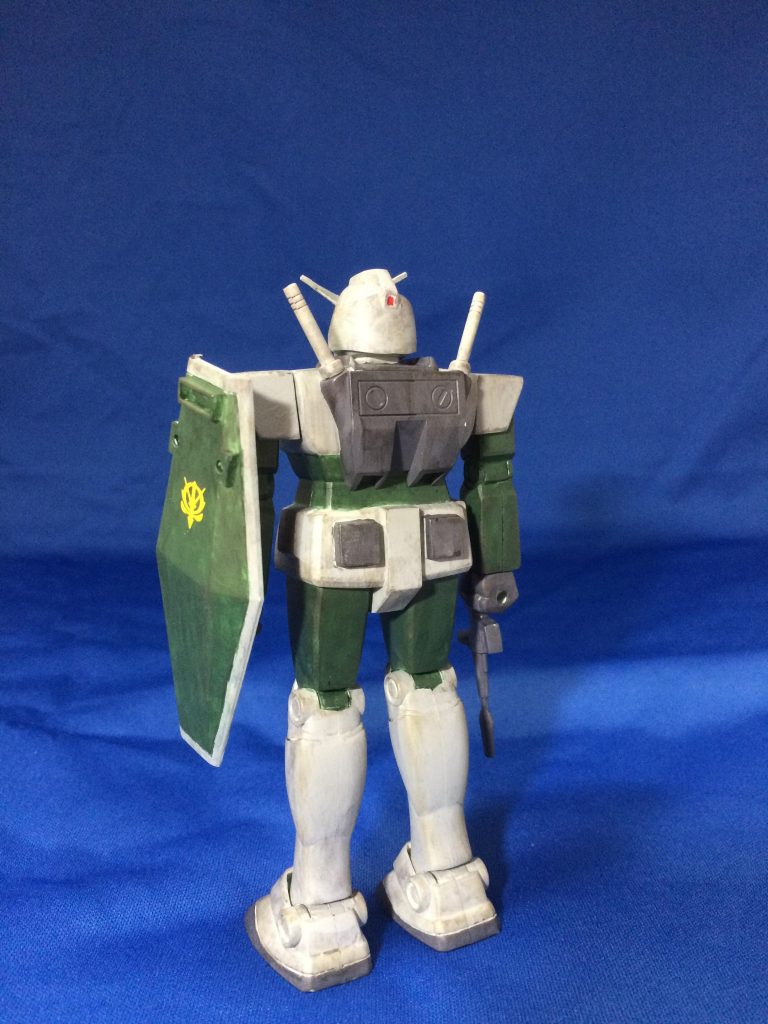 鹵獲ガンダム–3枚目/制作者：朝会