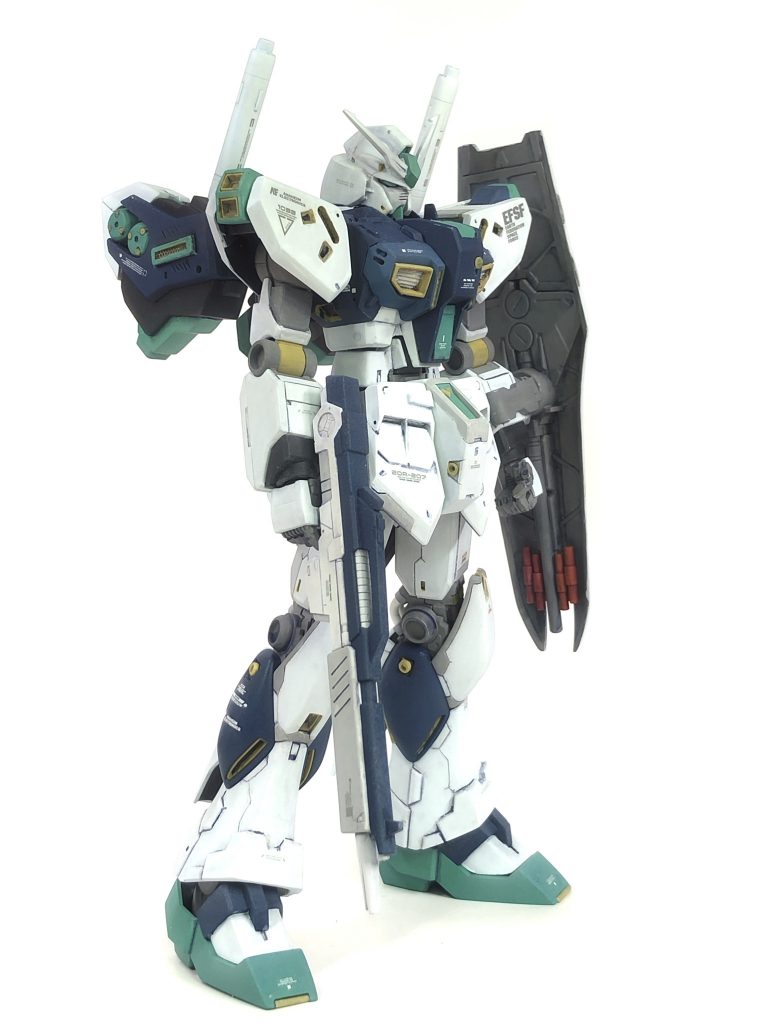 バランス的に設定画像のランドセルが長めに感じたので、少し短くしています。