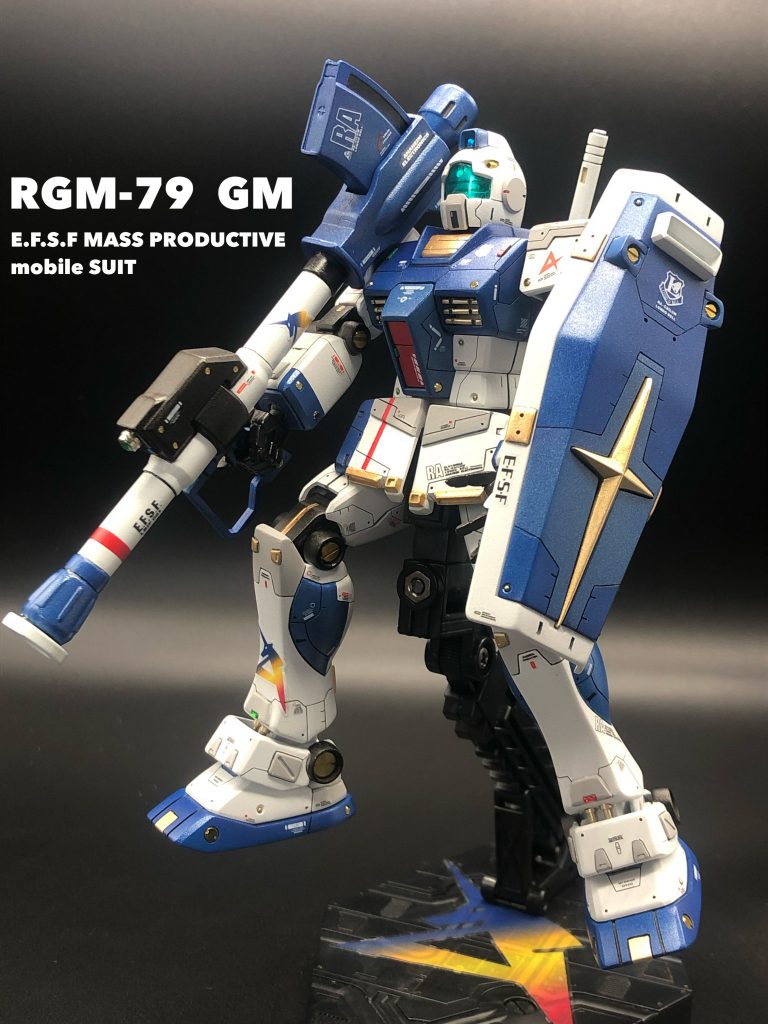 可動域が狭いのでポージングを取るのが大変でした。