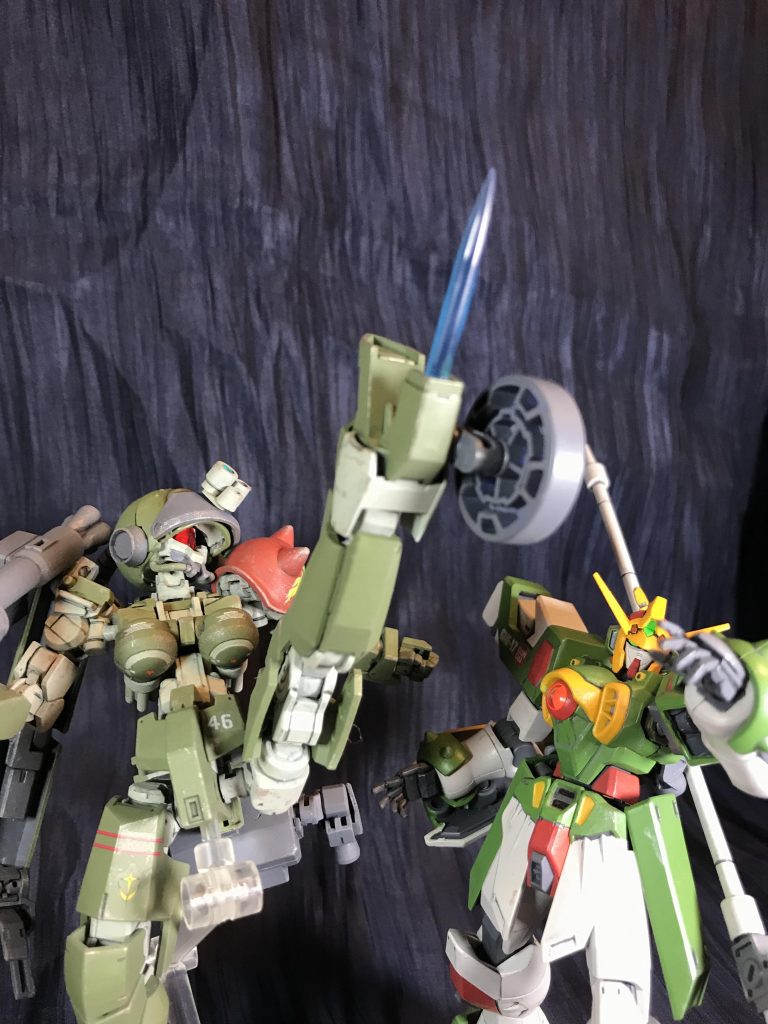 「痴漢か!うらぁっ!!」・ビームピンヒール数多の戦場で決戦の切り札となった百発百中の恐るべき暗器。5枚重ねの1.5㍉プラ板を踏み抜く威力を持つ。