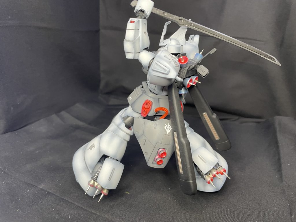 切ったバーニアのパーツは自在に可動します。