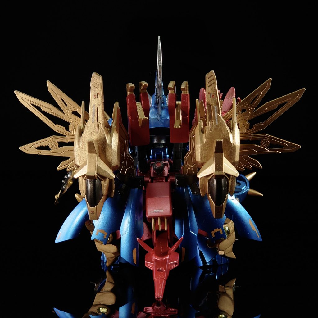 余剰パーツがでないように作成したのでバックパックはモリモリです。そして!モードチェンジ!フォーメーション:ファントム!