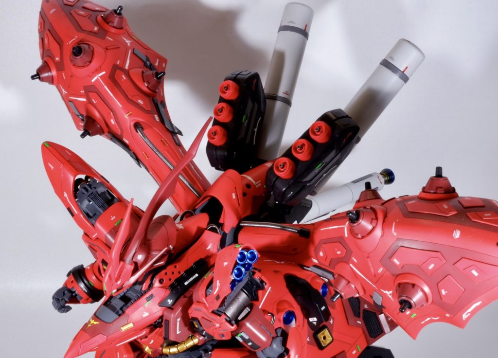 アップ画像②背面バインダーの根本部分には動力ケーブルを追加しアレンジしました。