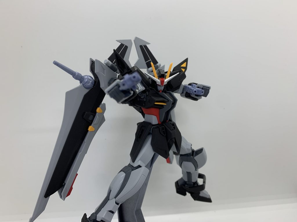 ビームライフルショーティ!ゲームではめちゃくちゃオシャレな撃ち方するから他にもこういう武器もっと増えて欲しいなあ…