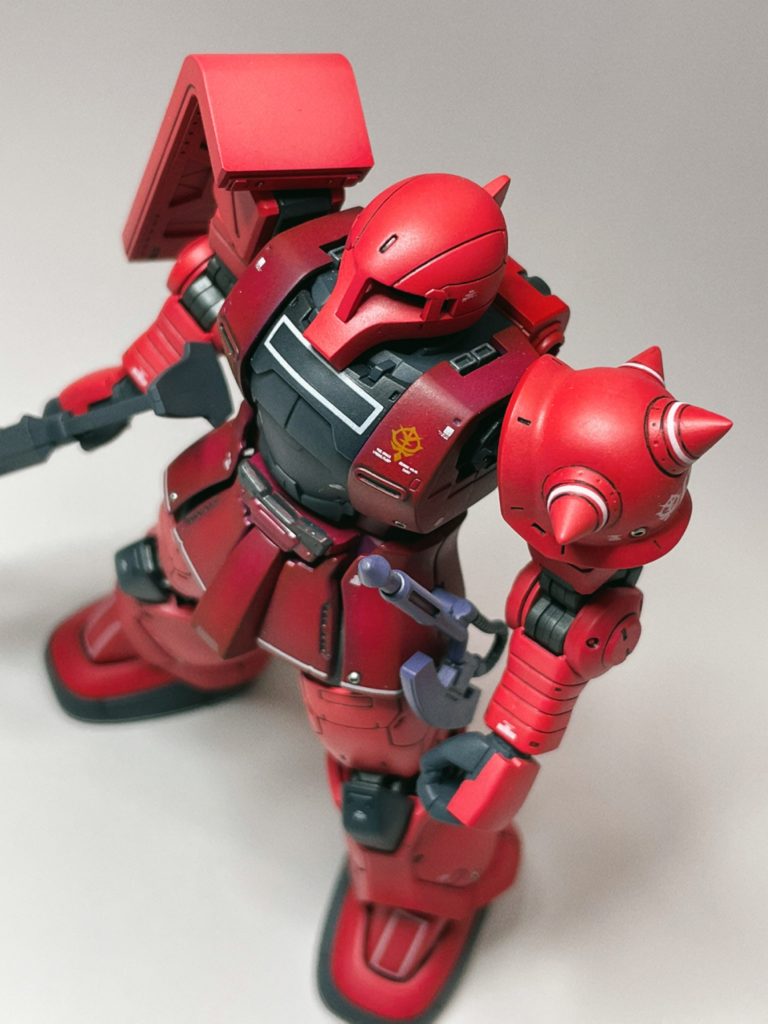 前回まで、付属のシールが曲面に馴染まなくて苦労したので、今回は水転写デカールを使用しました。