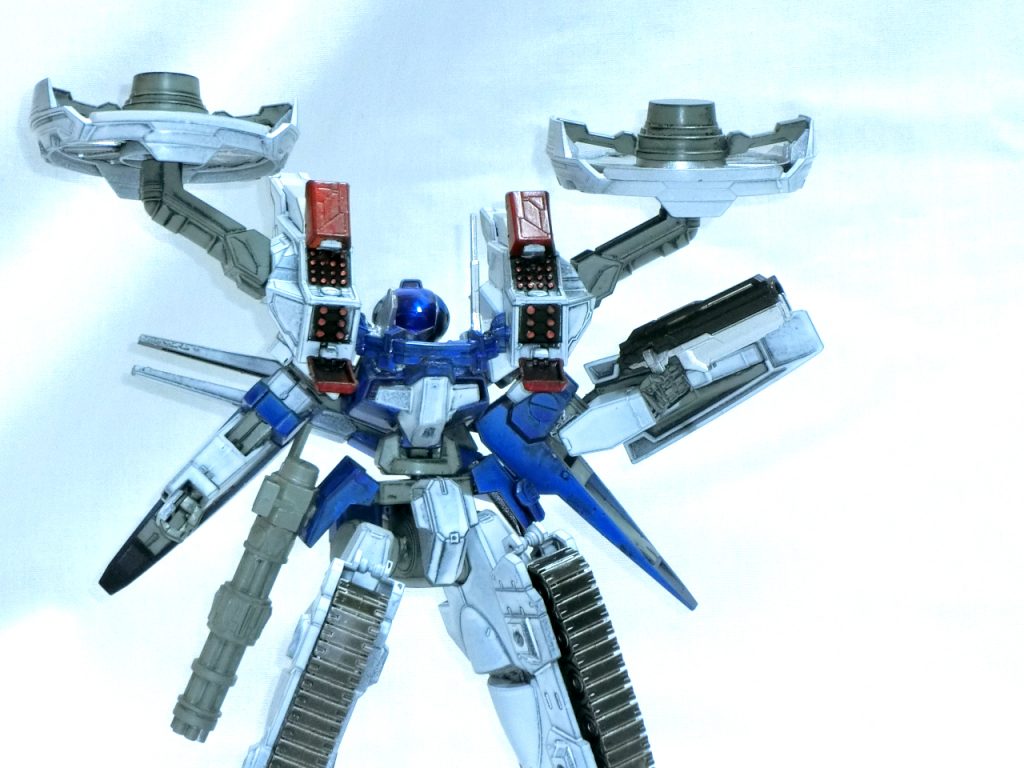 　小回りの利かない分はマイクロミサイルとハンドガンでカバーだ！