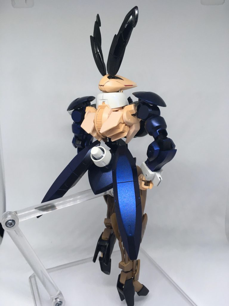 背中がセクシー。暑さで脳味噌沸いてグラデやら透け塗装やら、煩悩の赴くまま頑張ってみたんですが…分かんないですね（汗）。