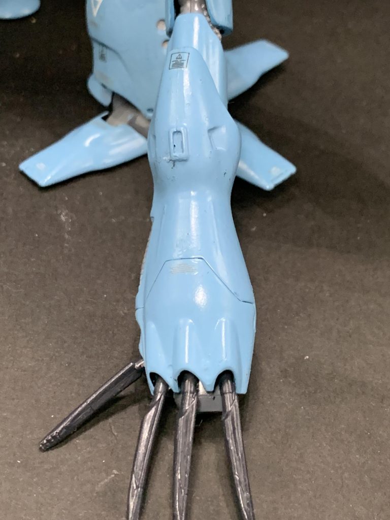 腕や爪は二箇所