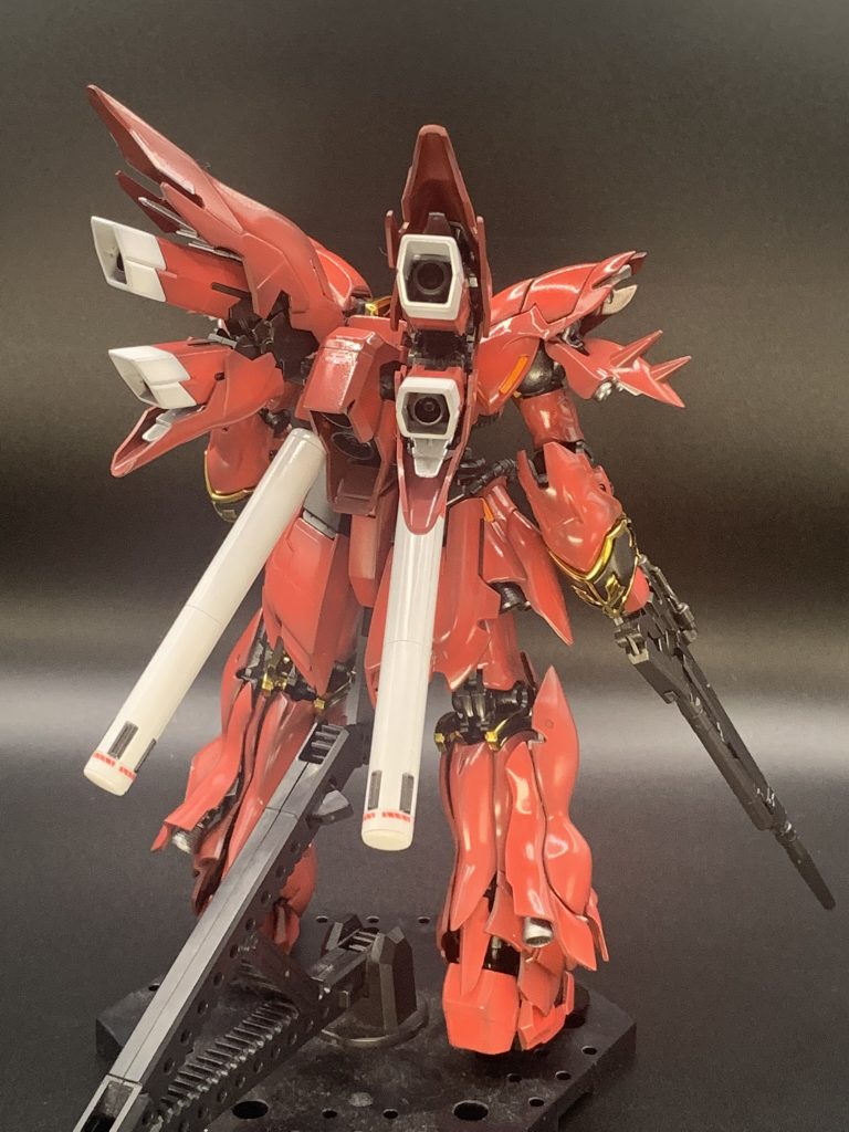 シナンジュRG 全塗装–4枚目/制作者：MR.T