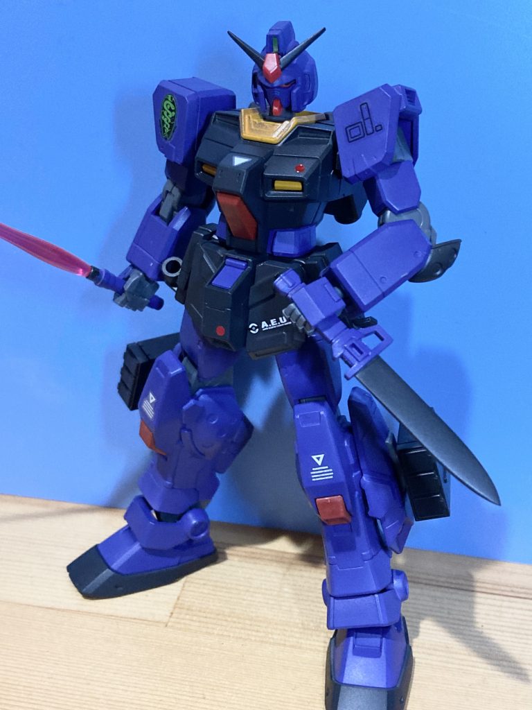 近接装備。ナイフ形状を変更