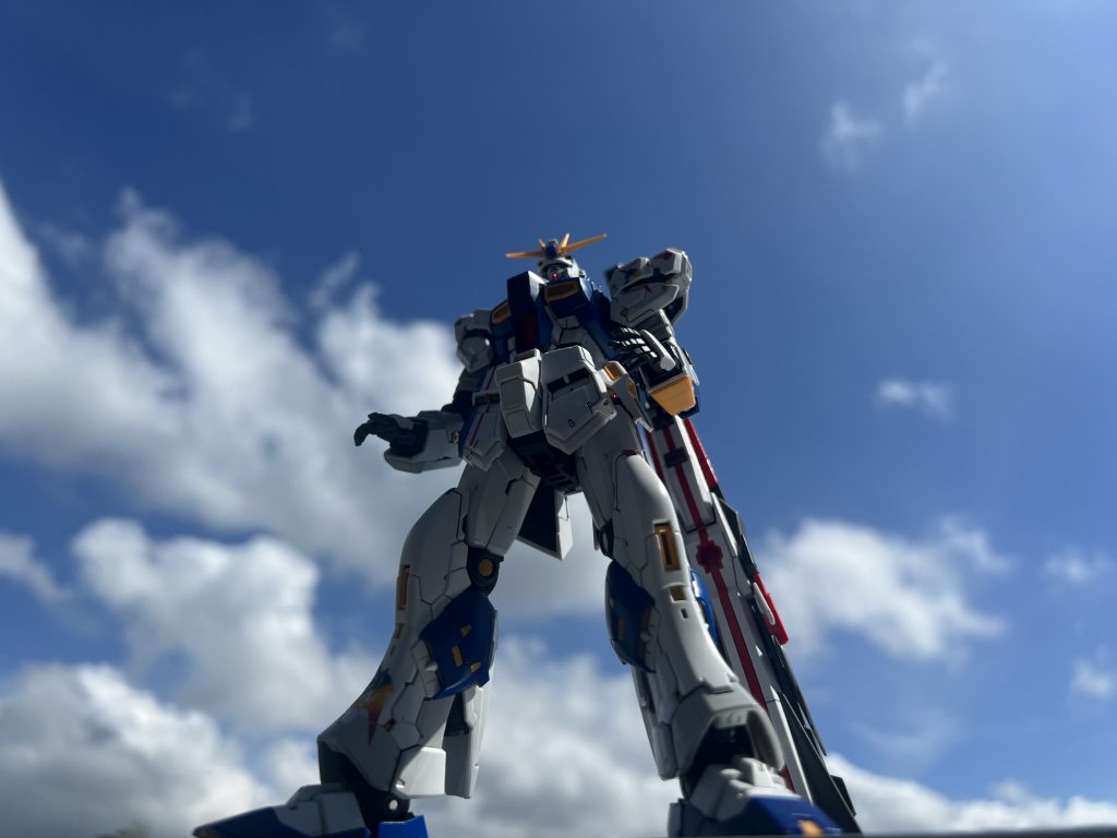 見上げたらそこにはガンダム